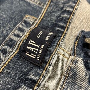 GAP Blue Denim Jeans with Contrast Stitching and Distressed Look